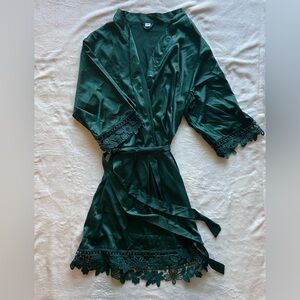 Women's Dark Green Lace-Trim Satin Robe